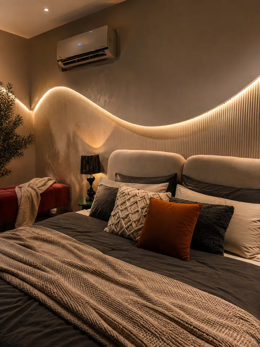 Atóm | Designer | Self Check-in | Gulberg | MM Alam | Indigo
