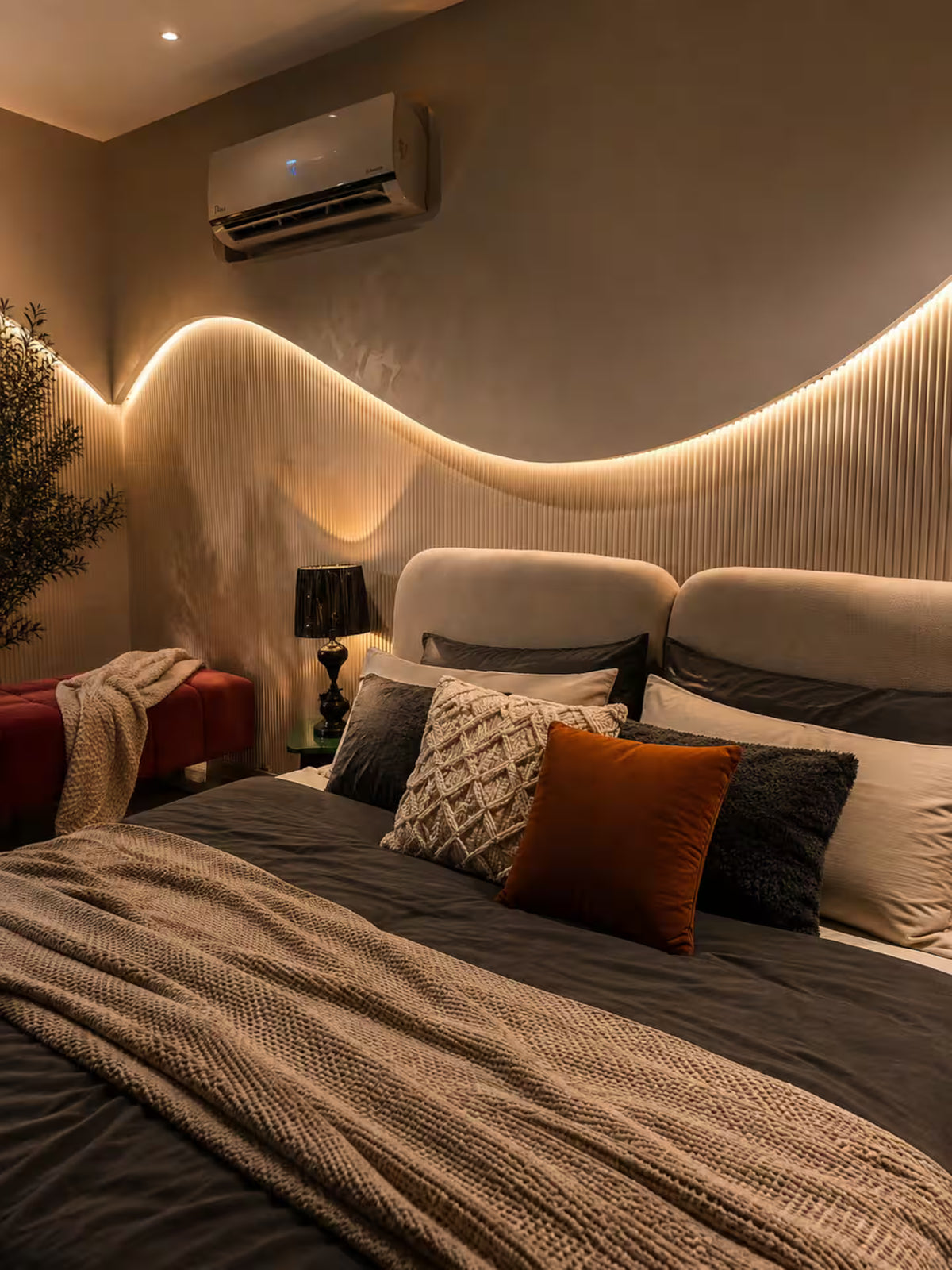 Atóm | Designer | Self Check-in | Gulberg | MM Alam | Indigo