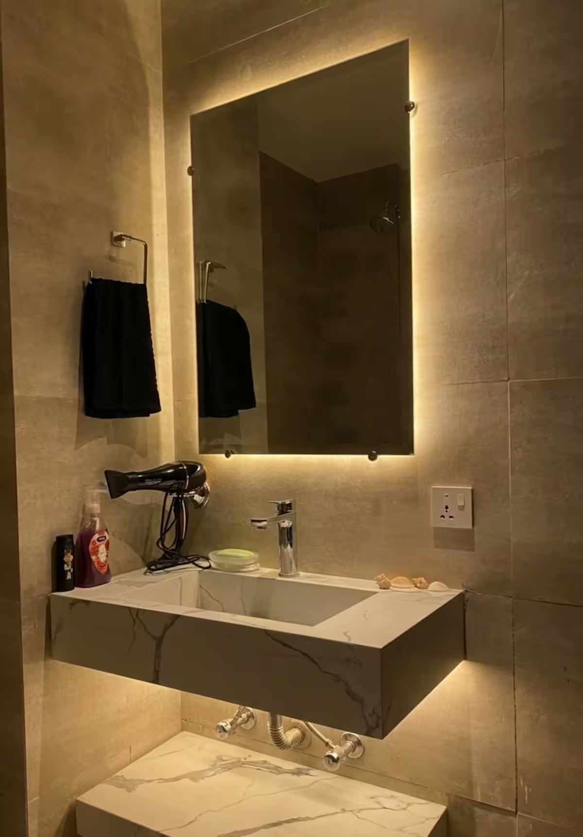 Cocó | 2 Bed | Self Check-in | Gulberg | MM Alam
