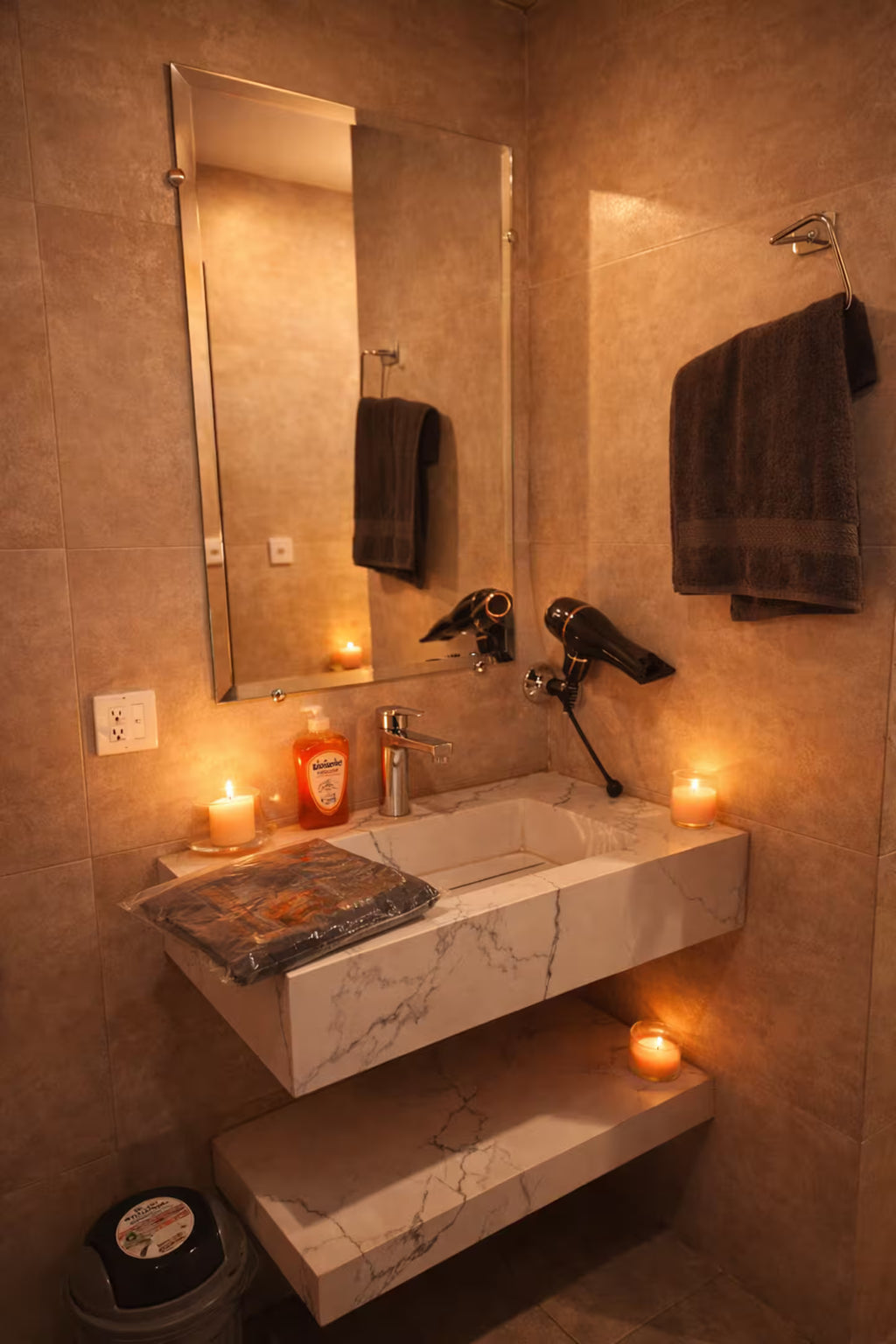 Stone Loft | Self Check-in | Gulberg | MM Alam