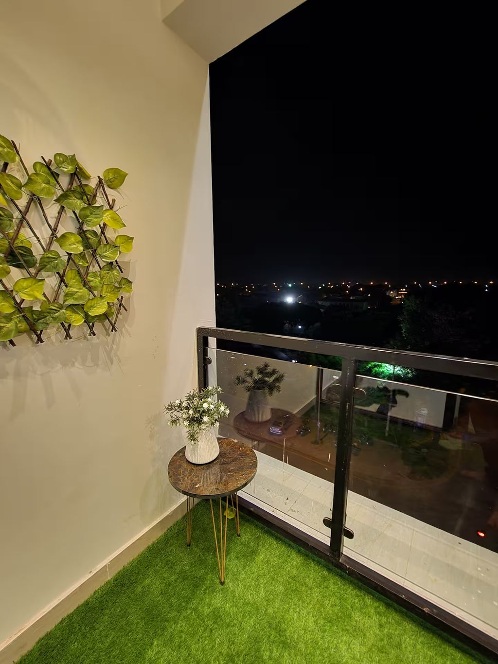 Orbit | 1 BR Penthouse | Self Check IN | DHA Ph 5
