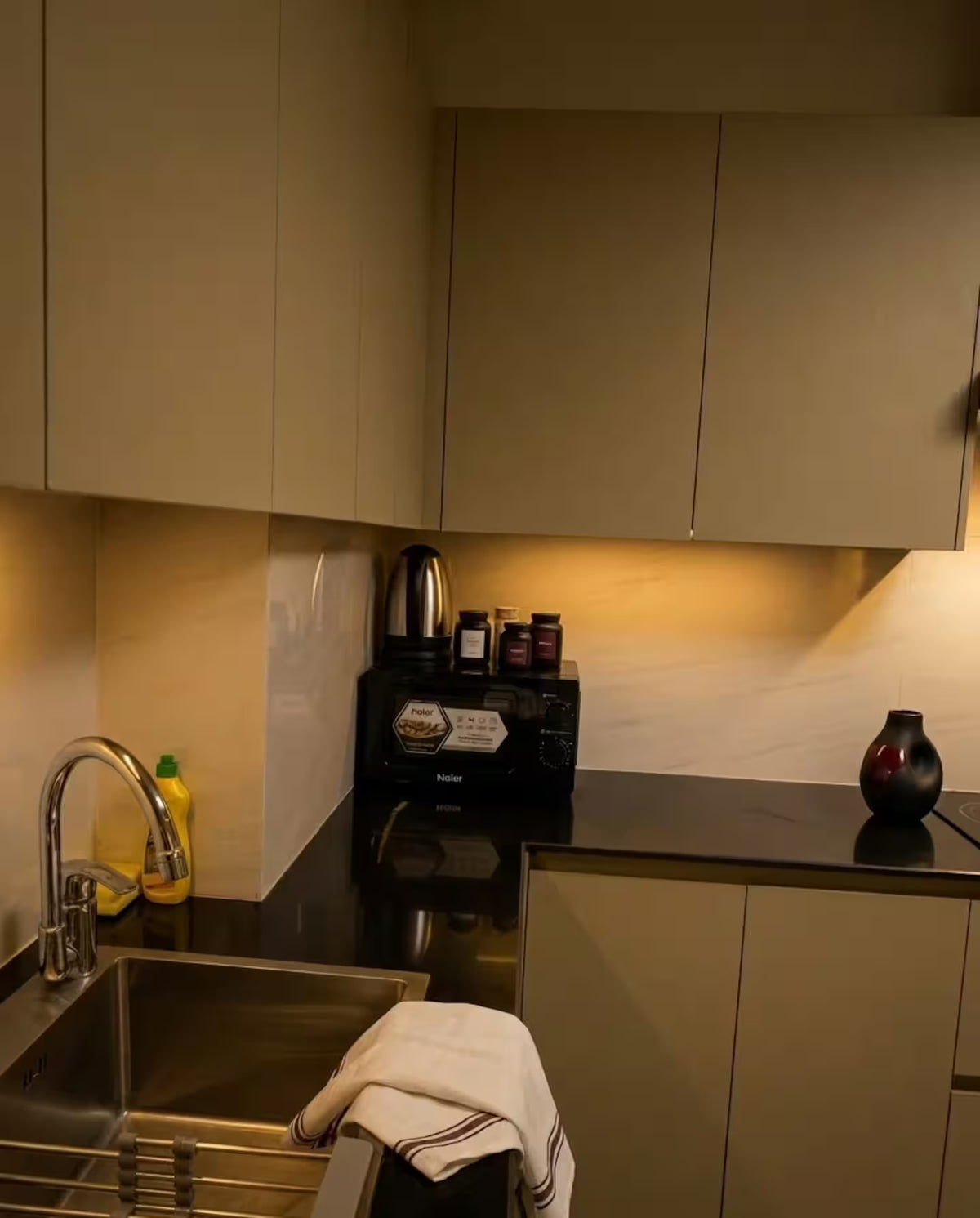Cocó | 2 Bed | Self Check-in | Gulberg | MM Alam