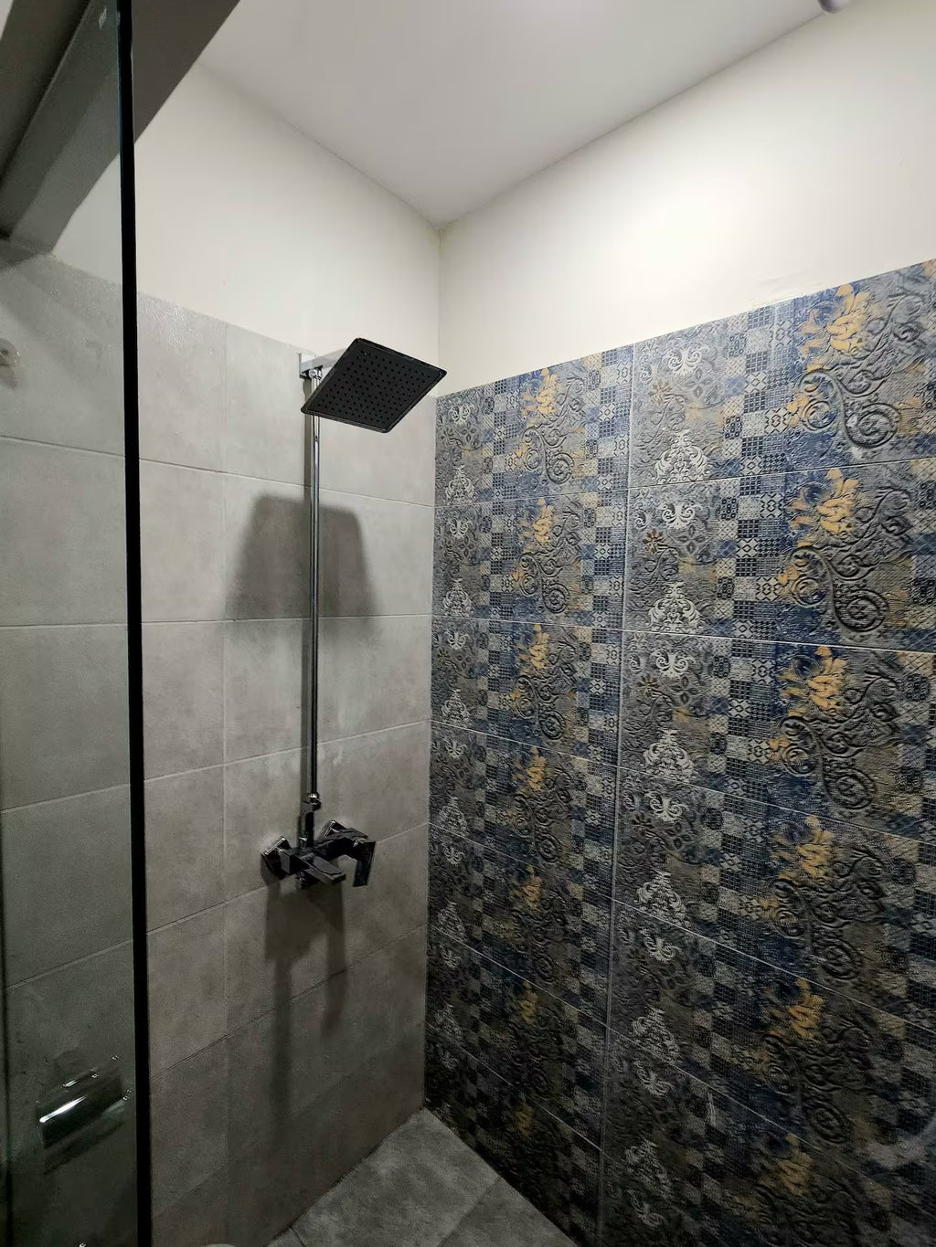 Orbit | 1 BR Penthouse | Self Check IN | DHA Ph 5