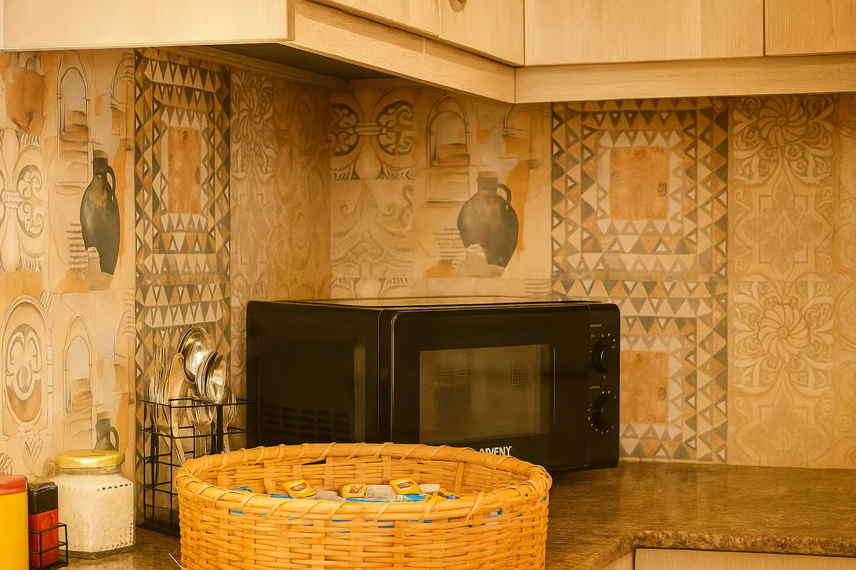 Twilight | Botiqué 1 BHK | Self Check-in| DHA Ph 6